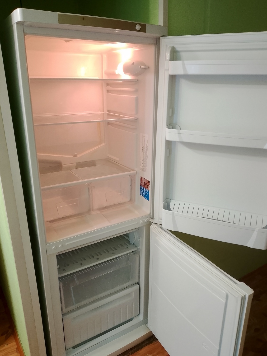 Предпочтение отдаем более свежим моделям техники Скупка холодильников в Курске